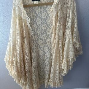 Sassybling Cream Lace One Size Cardigan with Bell Sleeves